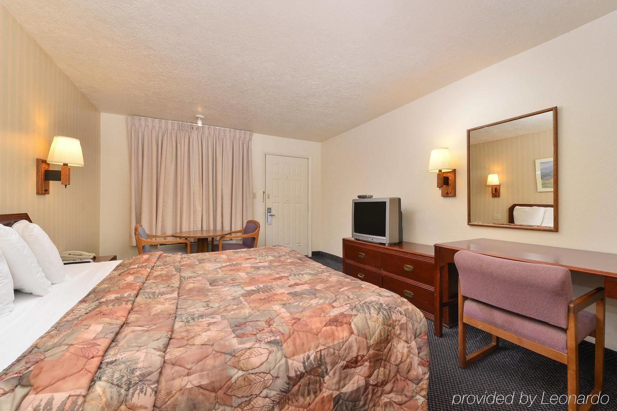 Americas Best Value Inn & Suites Fort Collins Exterior foto