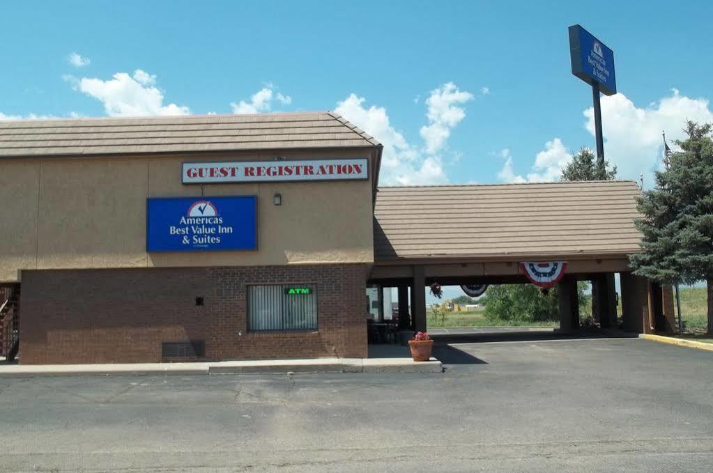 Americas Best Value Inn & Suites Fort Collins Exterior foto